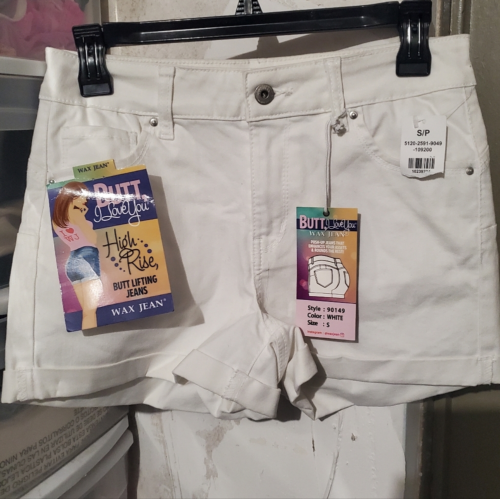 Wax Jean Women's High Rise Butt Lifting White Shorts NWT Small
